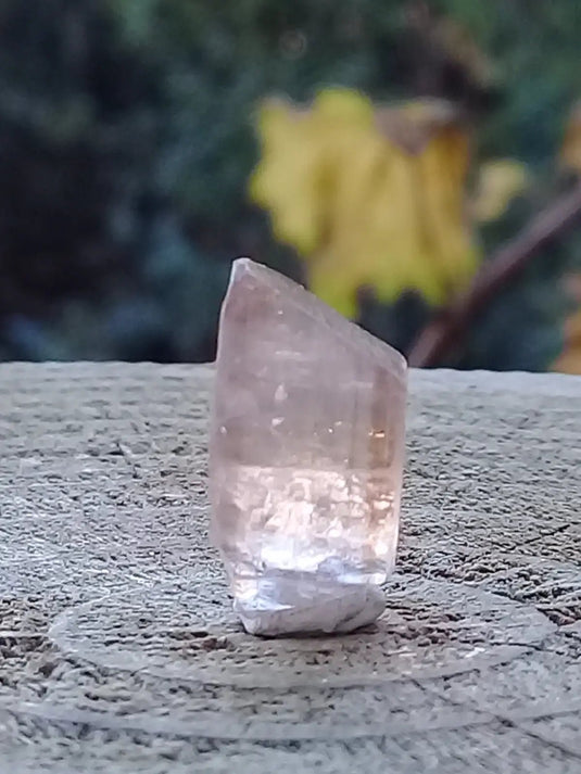 Topaze brune du Pakistan Cristal brut Naturel Grade A++++ (Non traité) Topaze Impériale du Pakistan Cristal brut