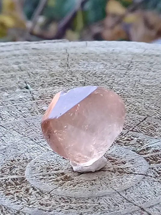 Topaze brune du Pakistan Cristal brut Naturel Grade A++++ (Non traité) Topaze Impériale du Pakistan Cristal brut