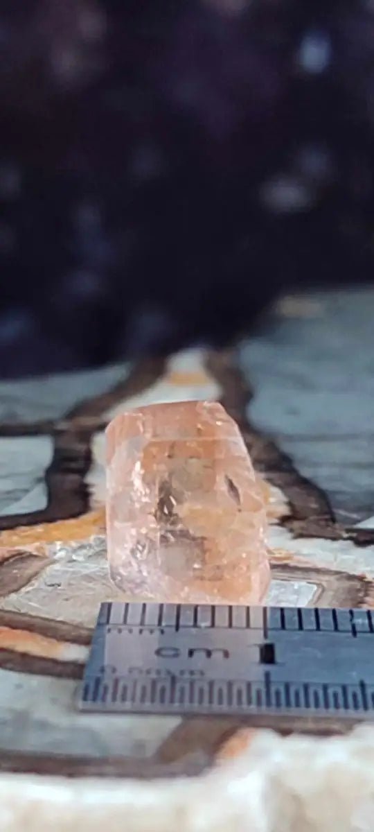 Chargez l&#39;image dans la visionneuse de la galerie, Topaze brune du Pakistan Cristal brut naturel Grade A++++ (Non traité) Topaze Impériale du Pakistan Cristal brut
