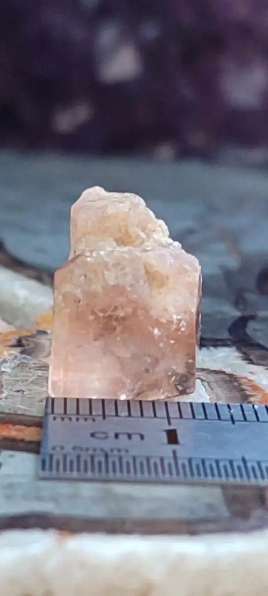 Load image into Gallery viewer, Topaze brune du Pakistan Cristal brut naturel Grade A++++ (Non traité) Topaze Impériale du Pakistan Cristal brut
