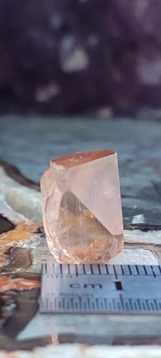 Load image into Gallery viewer, Topaze brune du Pakistan Cristal brut naturel Grade A++++ (Non traité) Topaze Impériale du Pakistan Cristal brut
