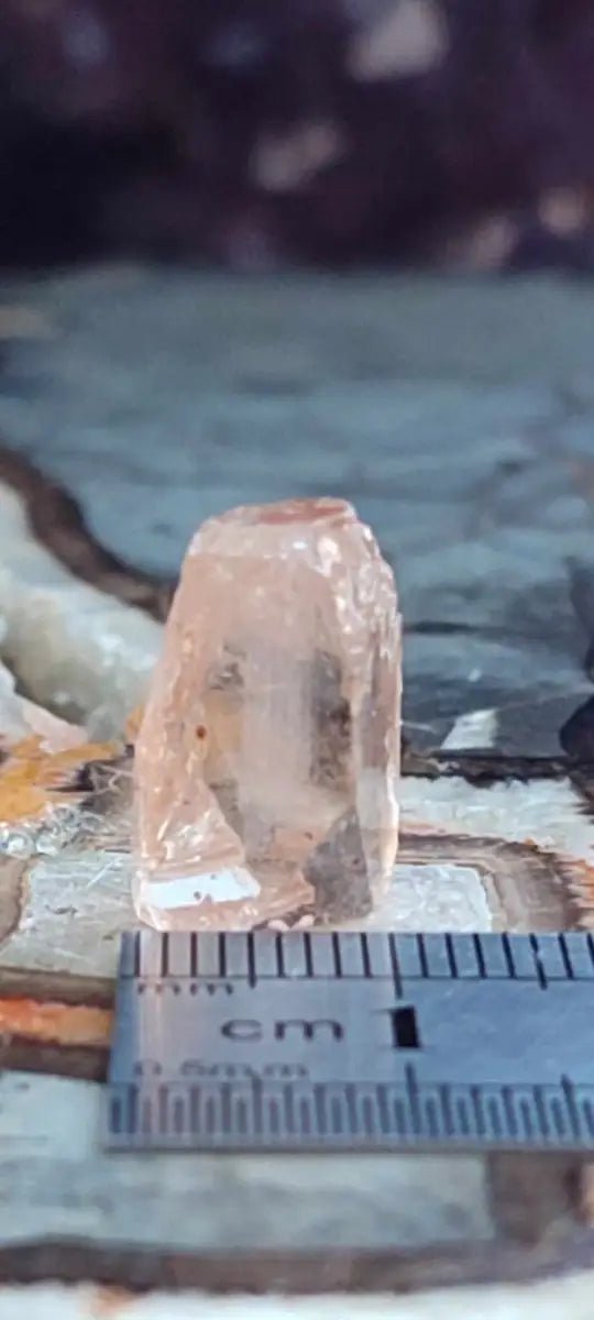 Chargez l&#39;image dans la visionneuse de la galerie, Topaze brune du Pakistan Cristal brut naturel Grade A++++ (Non traité) Topaze Impériale du Pakistan Cristal brut
