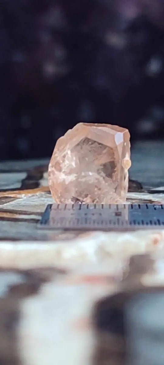 Chargez l&#39;image dans la visionneuse de la galerie, Topaze brune du Pakistan Cristal brut naturel Grade A++++ (Non traité) Topaze Impériale du Pakistan Cristal brut
