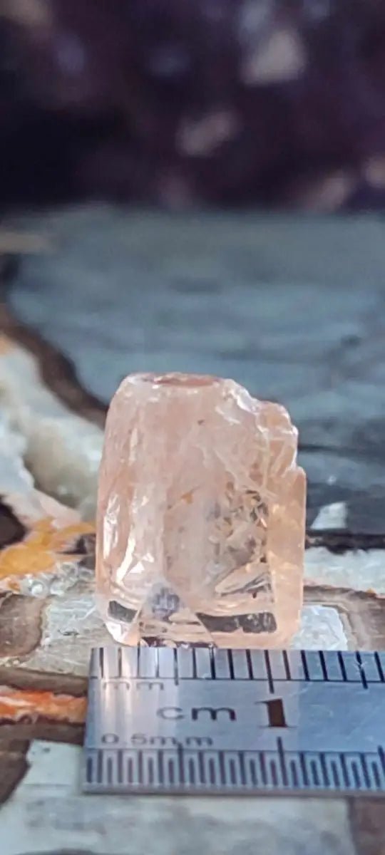 Chargez l&#39;image dans la visionneuse de la galerie, Topaze brune du Pakistan Cristal brut naturel Grade A++++ (Non traité) Topaze Impériale du Pakistan Cristal brut
