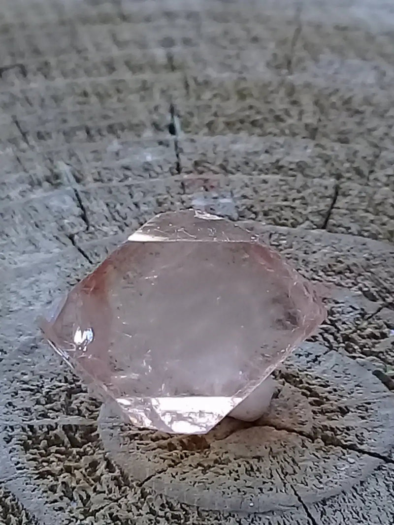 Load image into Gallery viewer, Topaze Brune du Pakistan Cristal brut naturel Grade A++++ (Traité) Topaze Impériale du Pakistan Cristal brut
