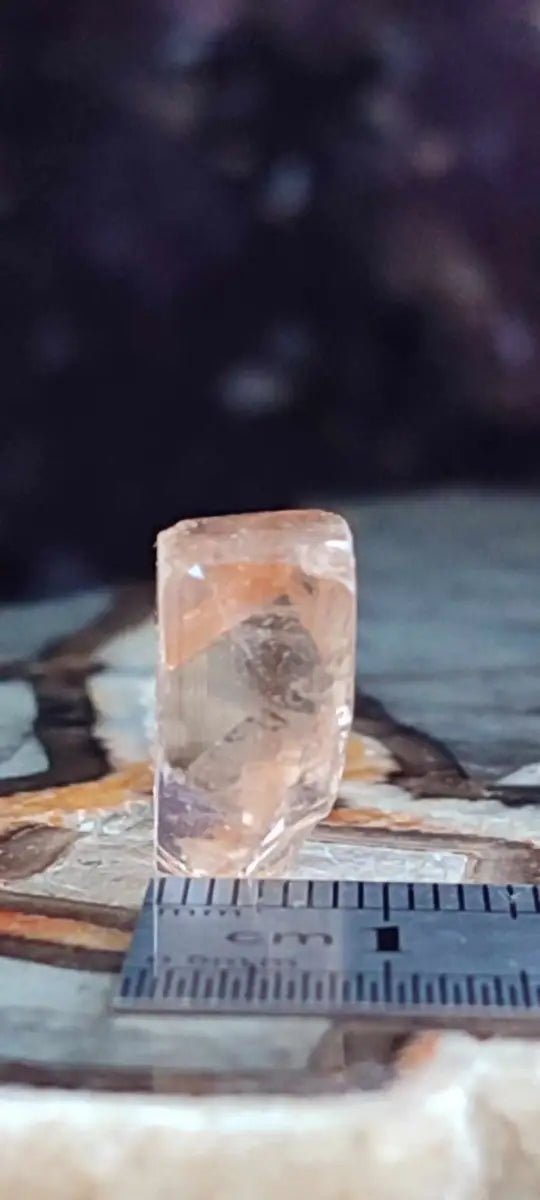 Load image into Gallery viewer, Topaze Brune du Pakistan Cristal brut naturel Grade A++++ (Traité) Topaze Impériale du Pakistan Cristal brut
