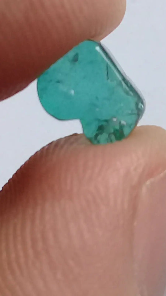 Tourmaline bleue de Paraïba fragment brut Grade A ++++ (Extrêmement rare) 2,5cts Tourmaline bleue de Paraïba fragment brut