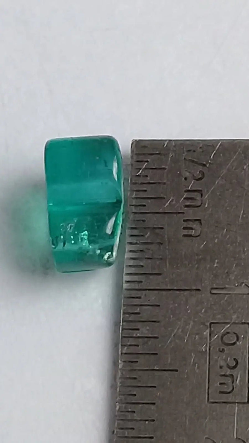 Chargez l&#39;image dans la visionneuse de la galerie, Tourmaline bleue de Paraïba fragment brut Grade A ++++ (Extrêmement rare) 2,5cts Tourmaline bleue de Paraïba fragment brut
