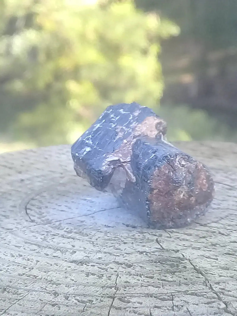 Load image into Gallery viewer, Tourmaline noire Schörl Grade A ++++ Tourmaline noire Schörl
