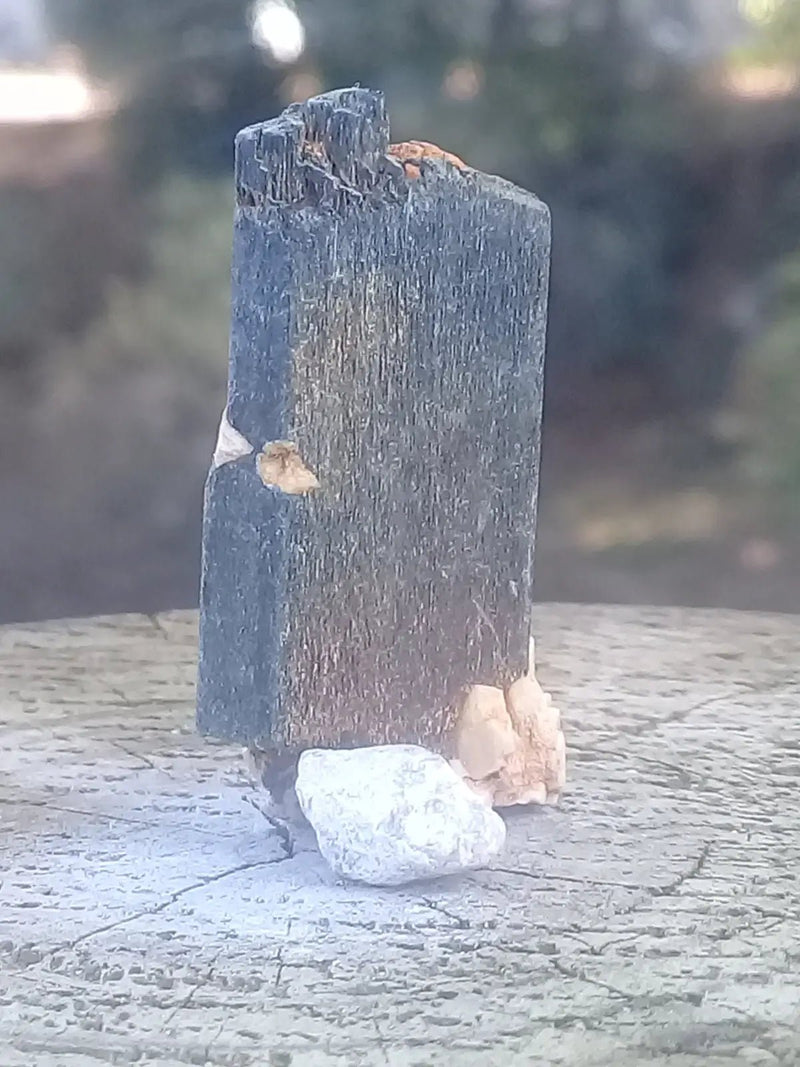 Load image into Gallery viewer, Tourmaline noire Schörl Grade A ++++ Tourmaline noire Schörl
