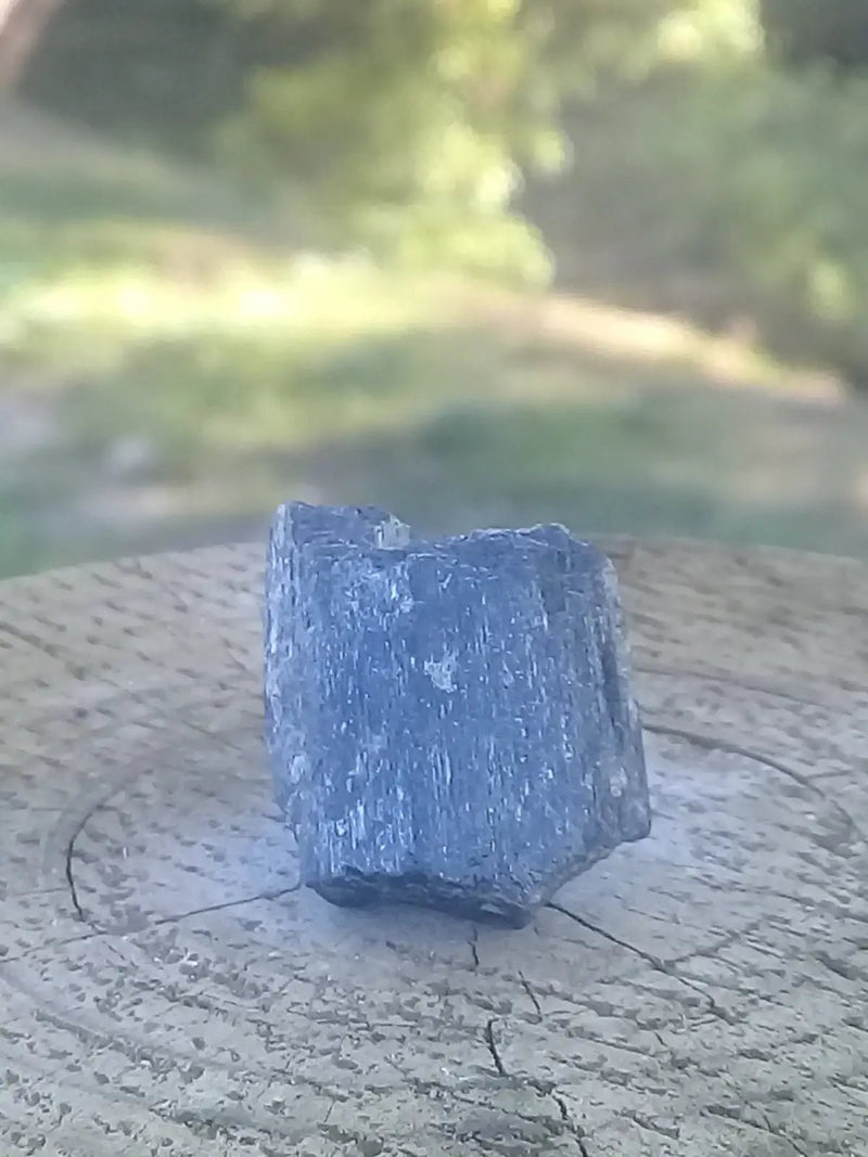 Load image into Gallery viewer, Tourmaline noire Schörl Grade A ++++ Tourmaline noire Schörl
