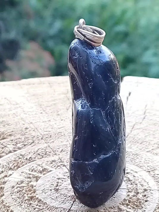 Tourmaline noire Schörl pendentif Grade A++++ Fourni avec son cordon Tourmaline noire Schörl pendentif