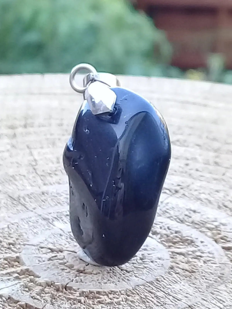 Chargez l&#39;image dans la visionneuse de la galerie, Tourmaline noire Schörl pendentif Grade A++++ Fourni avec son cordon Tourmaline noire Schörl pendentif
