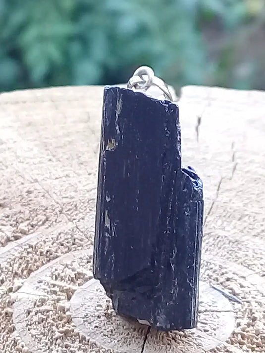 Tourmaline noire Schörl pendentif Grade A++++ Fourni avec son cordon Tourmaline noire Schörl pendentif