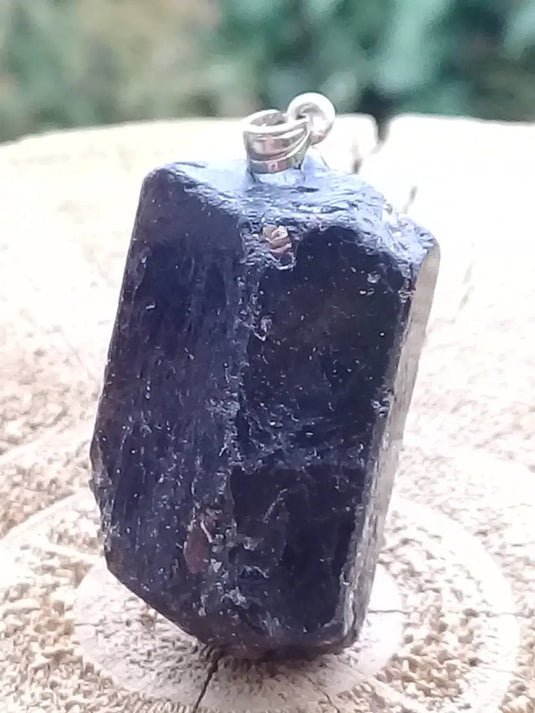 Tourmaline noire Schörl pendentif Grade A++++ Fourni avec son cordon Tourmaline noire Schörl pendentif