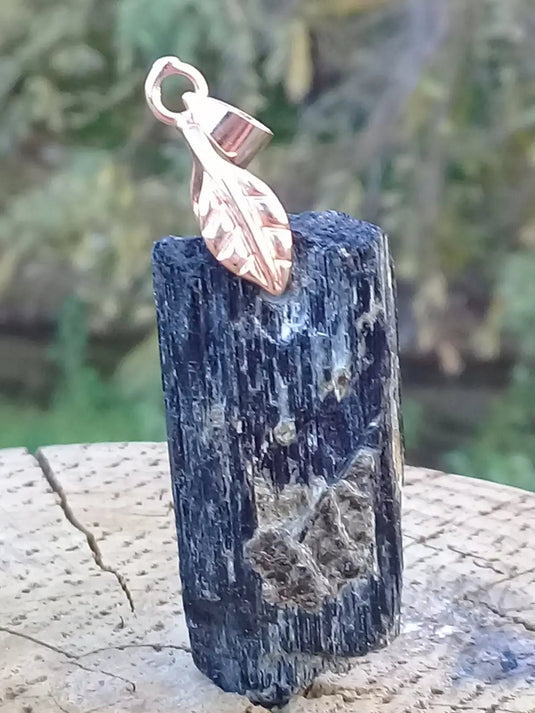 Tourmaline noire Schörl pendentif Grade A++++ Fourni avec son cordon Tourmaline noire Schörl pendentif