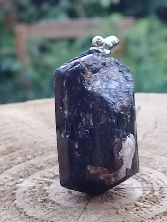 Tourmaline noire Schörl pendentif Grade A++++ Fourni avec son cordon Tourmaline noire Schörl pendentif