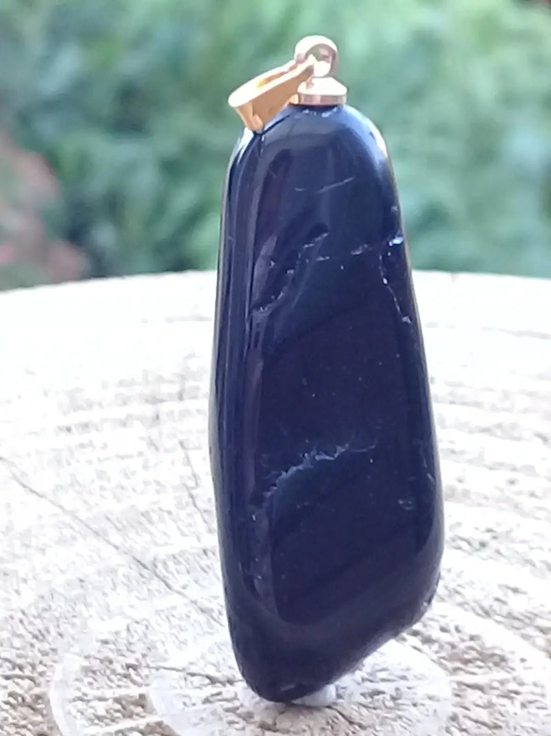 Chargez l&#39;image dans la visionneuse de la galerie, Tourmaline noire Schörl pendentif Grade A++++ Fourni avec son cordon Tourmaline noire Schörl pendentif
