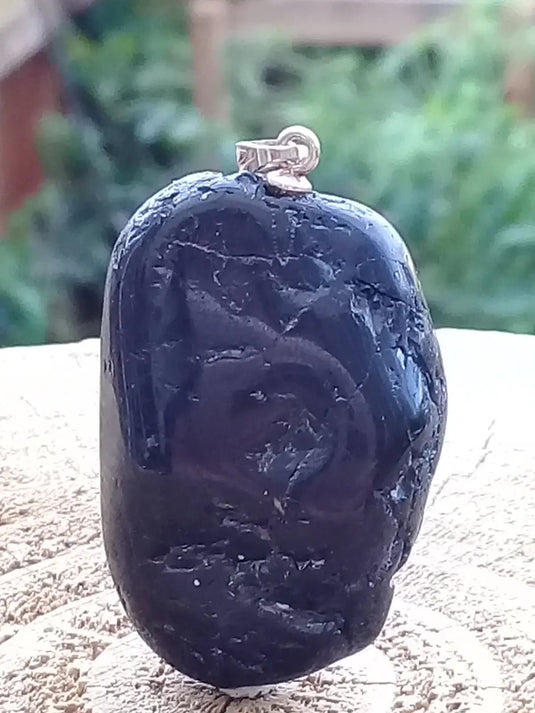 Tourmaline noire Schörl pendentif Grade A++++ Fourni avec son cordon Tourmaline noire Schörl pendentif