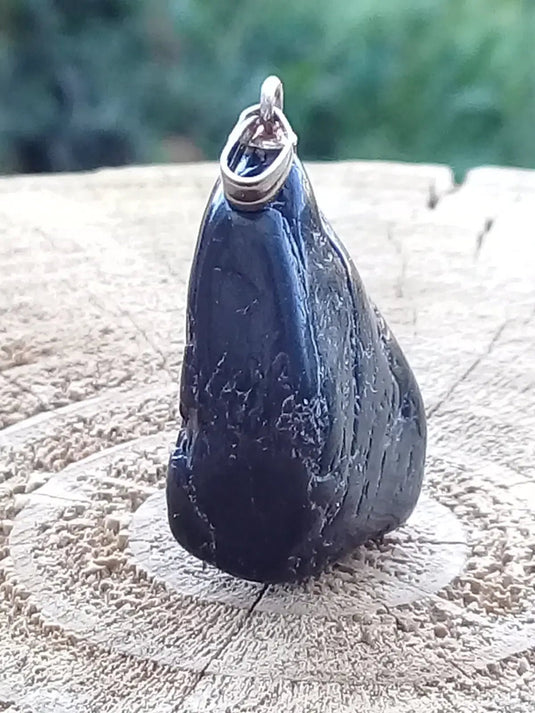 Tourmaline noire Scörl pendentif Grade A++++ Fourni avec son cordon Tourmaline noire Schörl pendentif