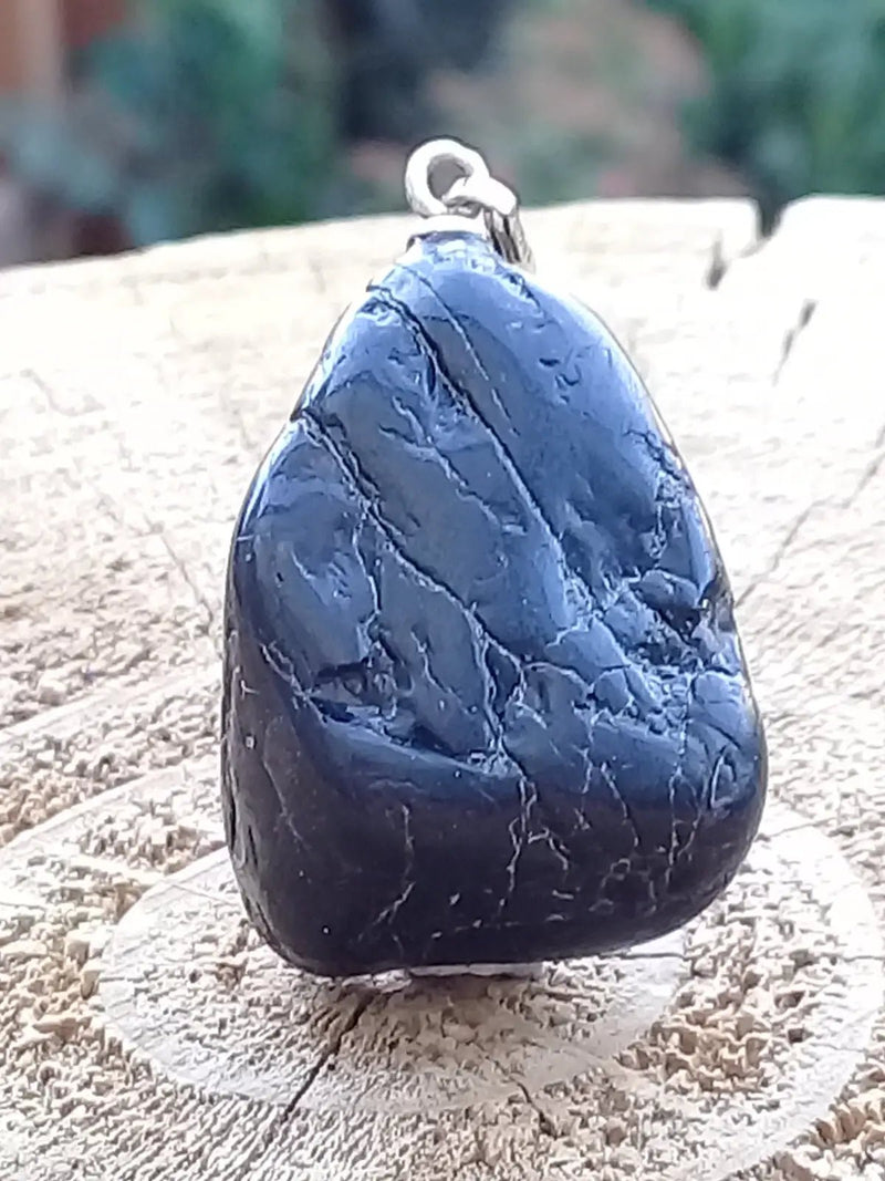 Chargez l&#39;image dans la visionneuse de la galerie, Tourmaline noire Scörl pendentif Grade A++++ Fourni avec son cordon Tourmaline noire Schörl pendentif
