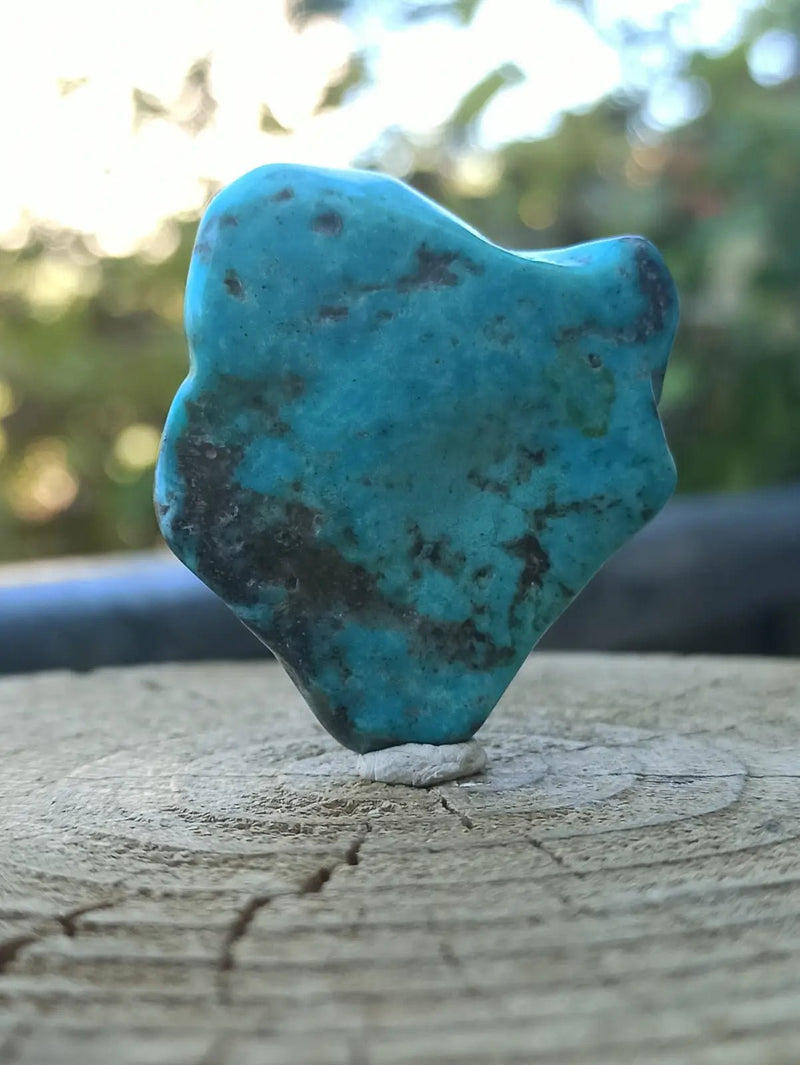 Load image into Gallery viewer, Turquoise VERITABLE d’Arizona pierre roulée Grade A++++ Turquoise d’Arizona
