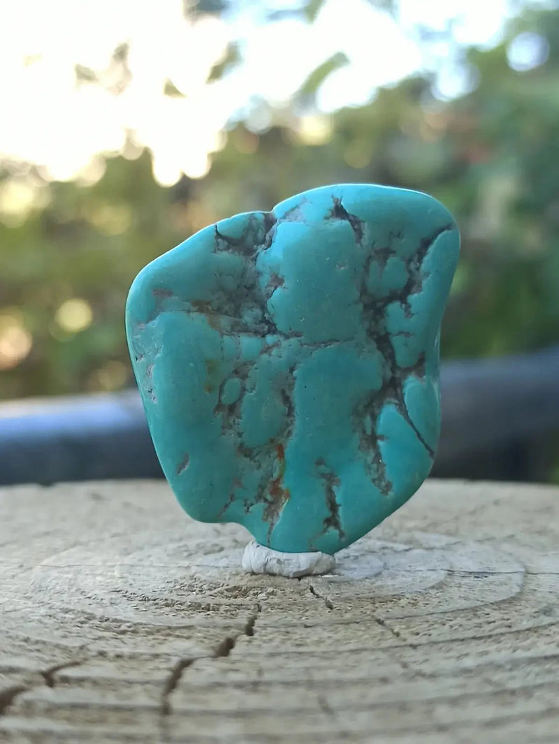 Load image into Gallery viewer, Turquoise VERITABLE d’Arizona pierre roulée Grade A++++ Turquoise d’Arizona
