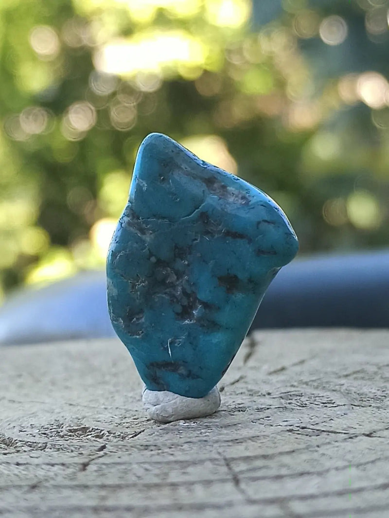 Load image into Gallery viewer, Turquoise VERITABLE d’Arizona pierre roulée Grade A++++ Turquoise d’Arizona
