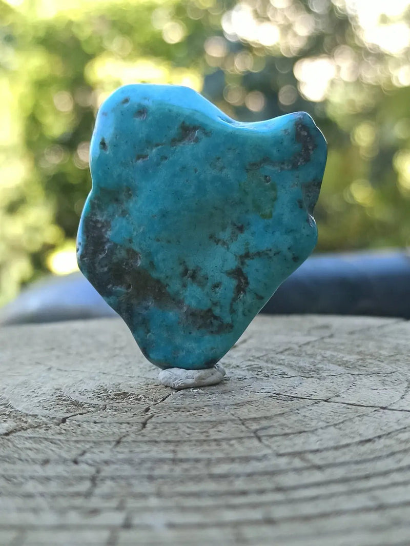 Load image into Gallery viewer, Turquoise VERITABLE d’Arizona pierre roulée Grade A++++ Turquoise d’Arizona
