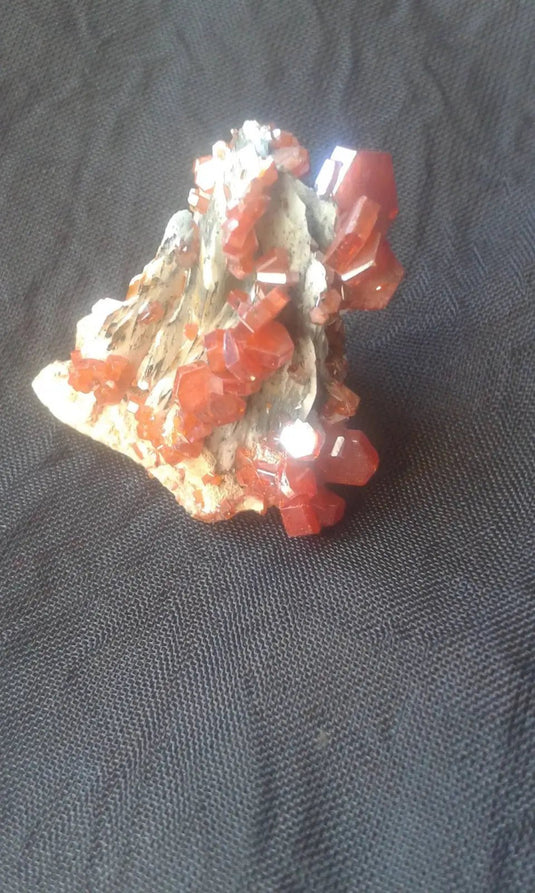 Vanadinite cristallisée du Mexique Grade A ++++pierre de collection Vanadinite cristallisée du Mexique