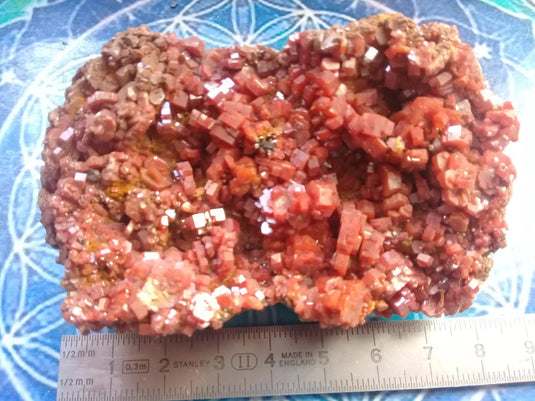 Vanadinite du Mexique Grade A ++++ pierre de collection Vanadinite cristallisée du Mexique