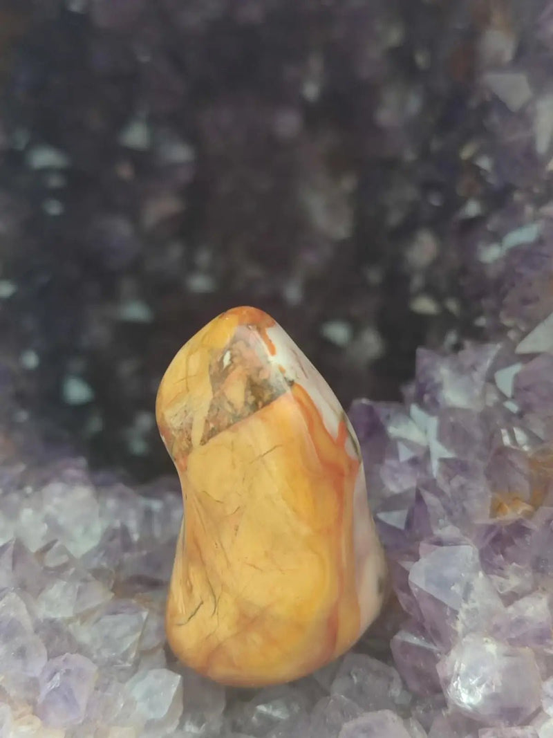 Load image into Gallery viewer, Vogésite des berges de la Salm Vosges France - Pierre roulée - Grade Prémium Vogésite pierre roulée
