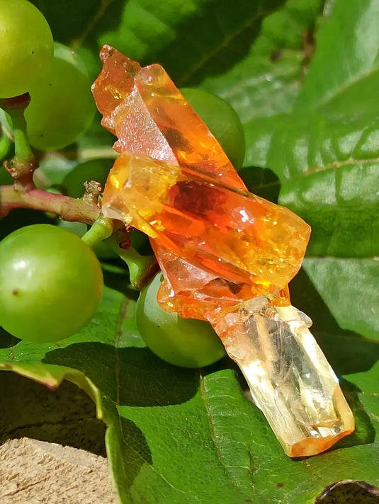 Zincite du Brésil pierre brute ’RARE’ Grade A++++ Zincite du Brésil pierre brute